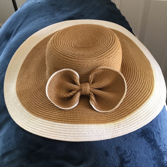 Milani Accessories - ☀️MILANI SUN HAT☀️